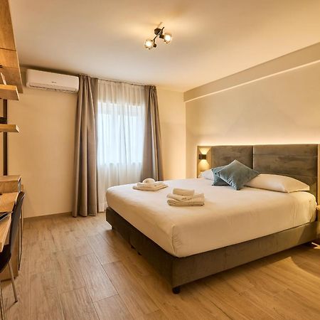 Relais Tiburtina Bed & Breakfast โรม ภายนอก รูปภาพ