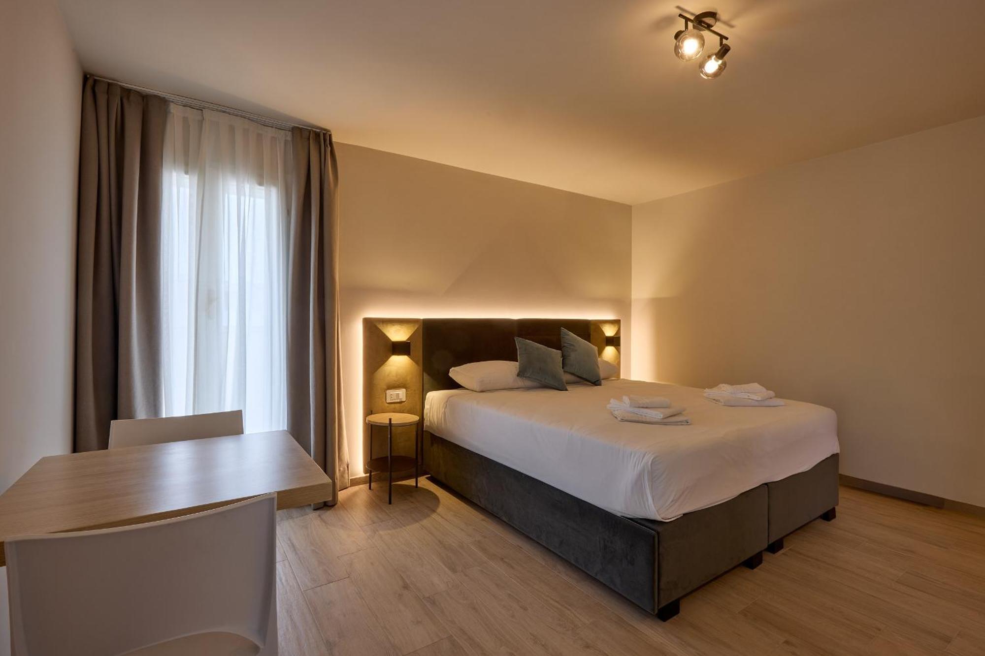 Relais Tiburtina Bed & Breakfast โรม ภายนอก รูปภาพ