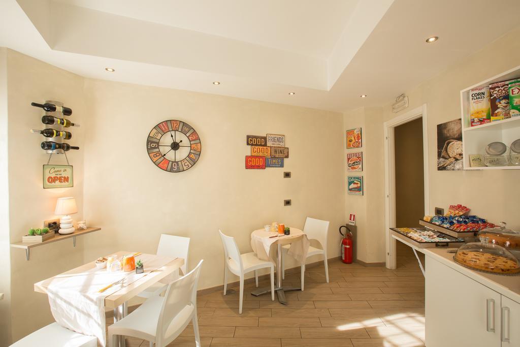 Relais Tiburtina Bed & Breakfast โรม ภายนอก รูปภาพ