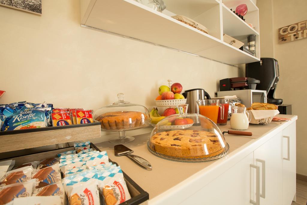 Relais Tiburtina Bed & Breakfast โรม ภายนอก รูปภาพ