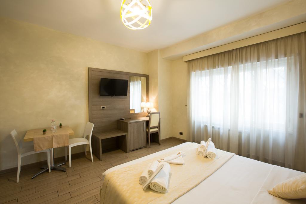 Relais Tiburtina Bed & Breakfast โรม ภายนอก รูปภาพ
